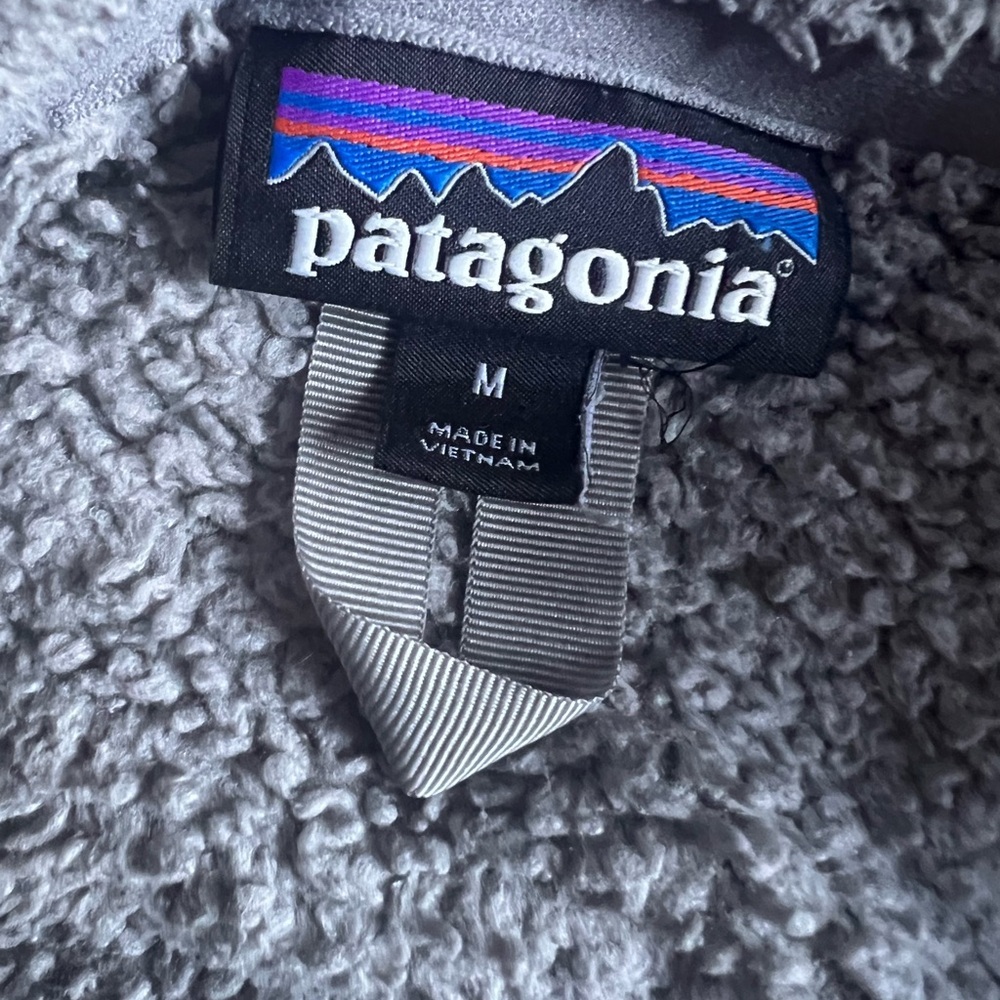 Patagonia Women's Los Gatos 1/4
Quarter Zip Dark Gray.Size/M. - Picture 7 of 12